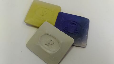 Drei Schneiderkreidestücke